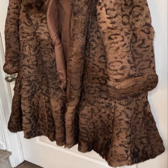 Luxury Polo Norte Rabbit Fur Coat with Bold Leopard Pattern - Full-Length - Picture 5 of 12